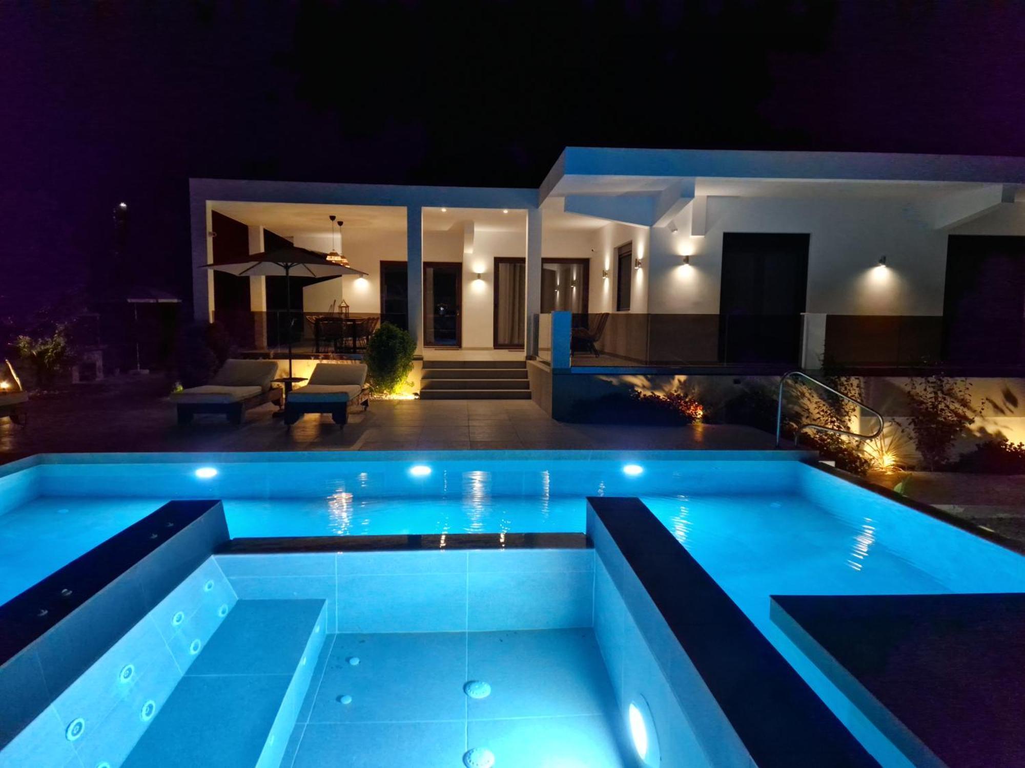Luxury Villa Anemone With Private Pool Pastida Extérieur photo